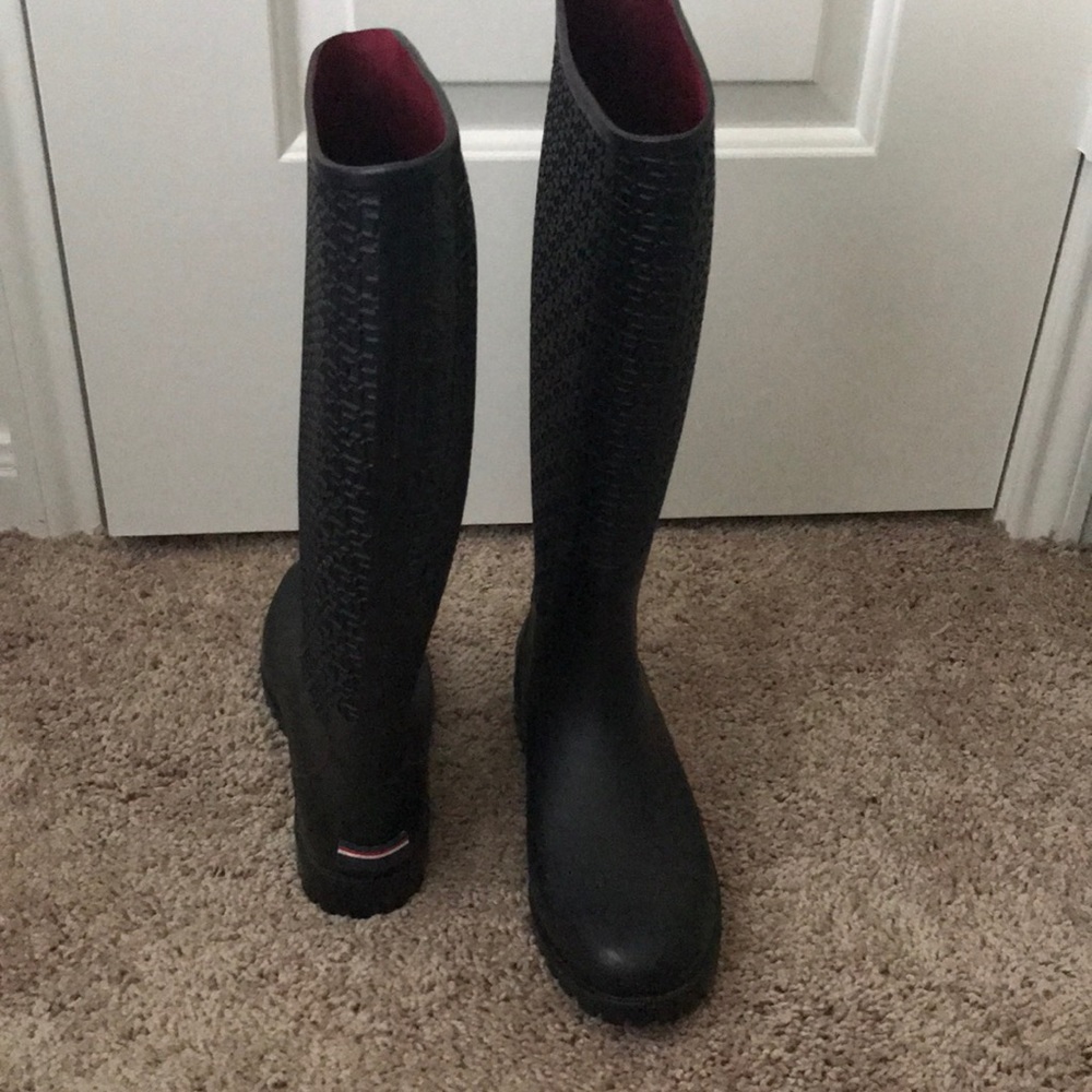 Tommy Hilfiger Boots - Picture 1 of 6